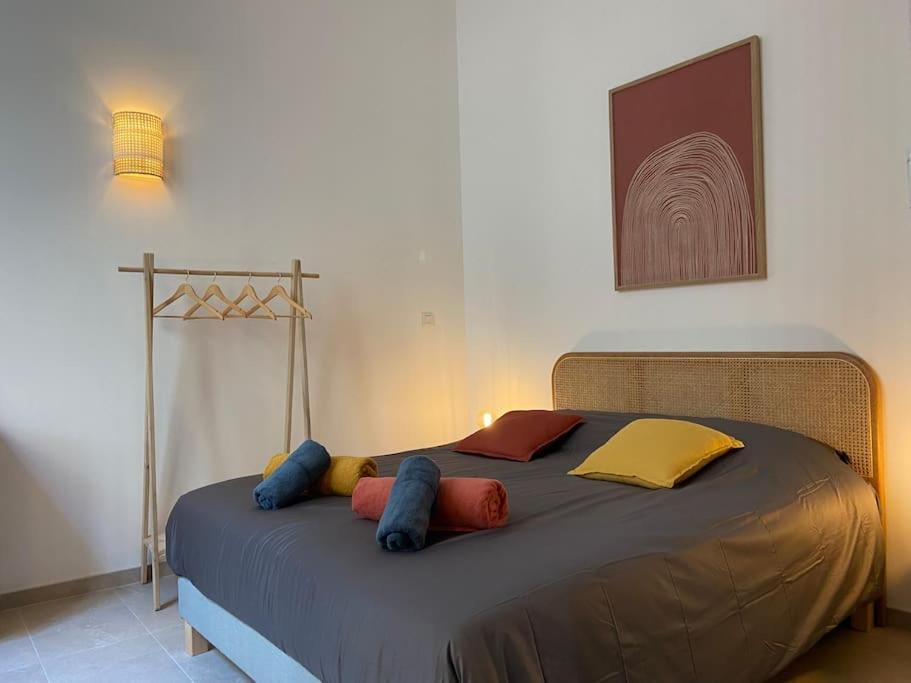 Appartement Avec Ventilateurs Proche Du Palais Des Papes Avignon Bagian luar foto